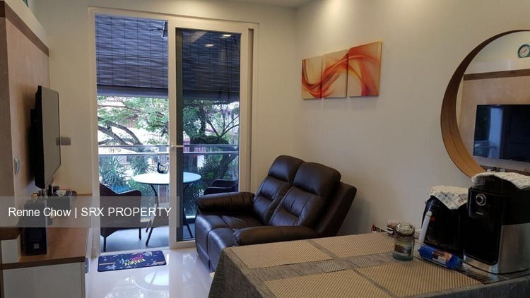 Kensington Square thumbnail photo